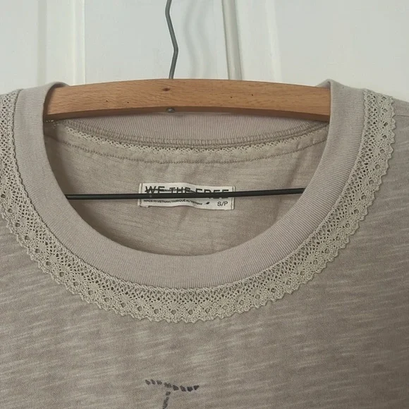 Free people We The Free Souvenir Tee size small NWOT - Picture 6 of 7